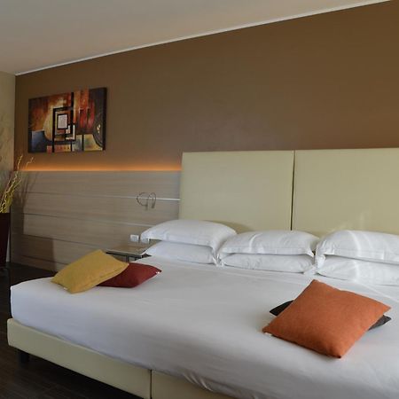 Best Western Plus Soave Hotel サン・ボニファーチョ エクステリア 写真