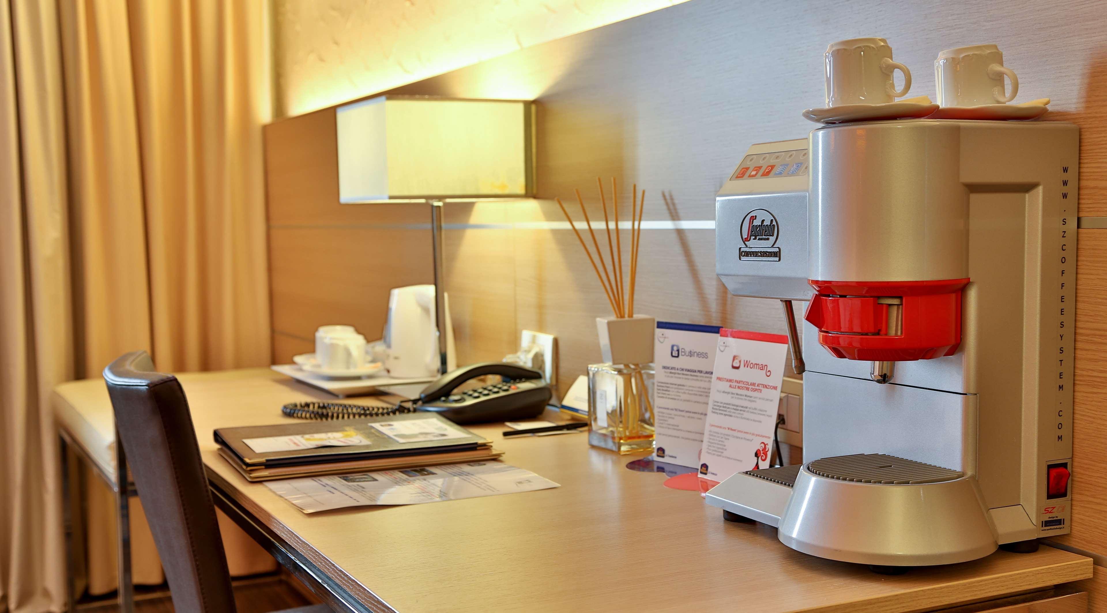 Best Western Plus Soave Hotel サン・ボニファーチョ エクステリア 写真